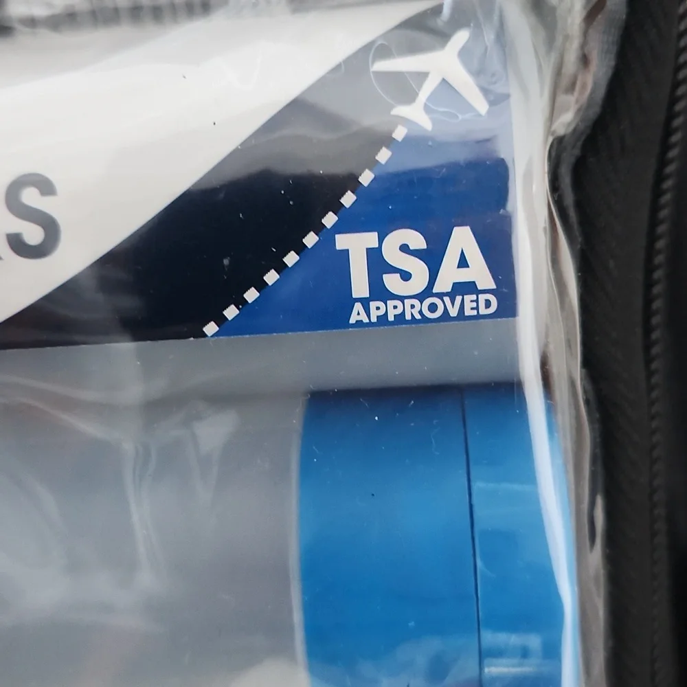 TSA Approved Traveling Hanging Toiletry Bag - Black Nwot